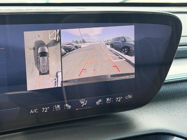 Used 2025 Buick Enclave Avenir AWD/4WD image 7