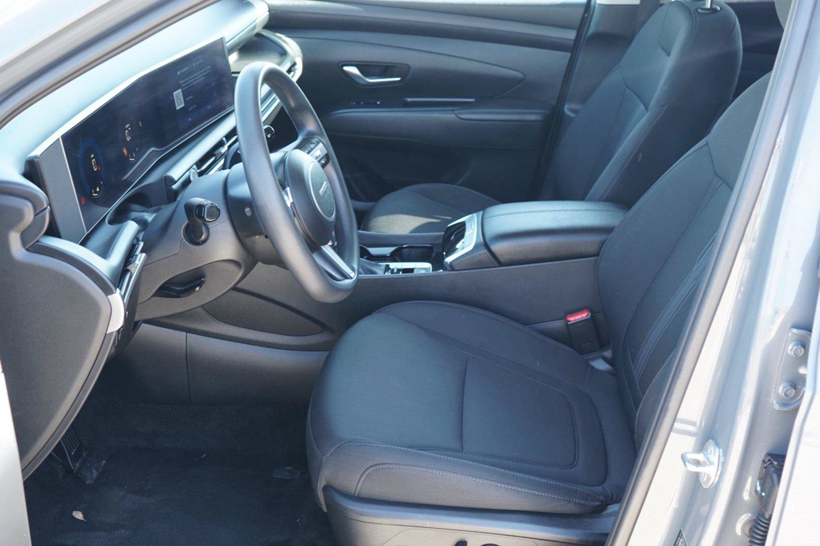 Used 2025 Hyundai Tucson SEL FWD image 10
