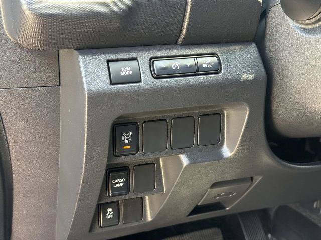 Used 2022 Nissan Frontier S w/ Technology Package RWD image 23