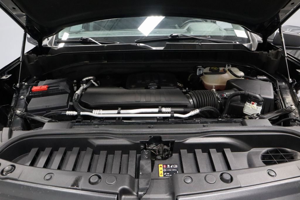 Used 2023 Chevrolet Silverado 1500 LT AWD/4WD image 17