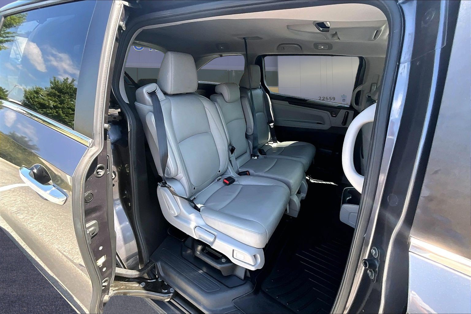 Used 2018 Honda Odyssey EX-L image 25