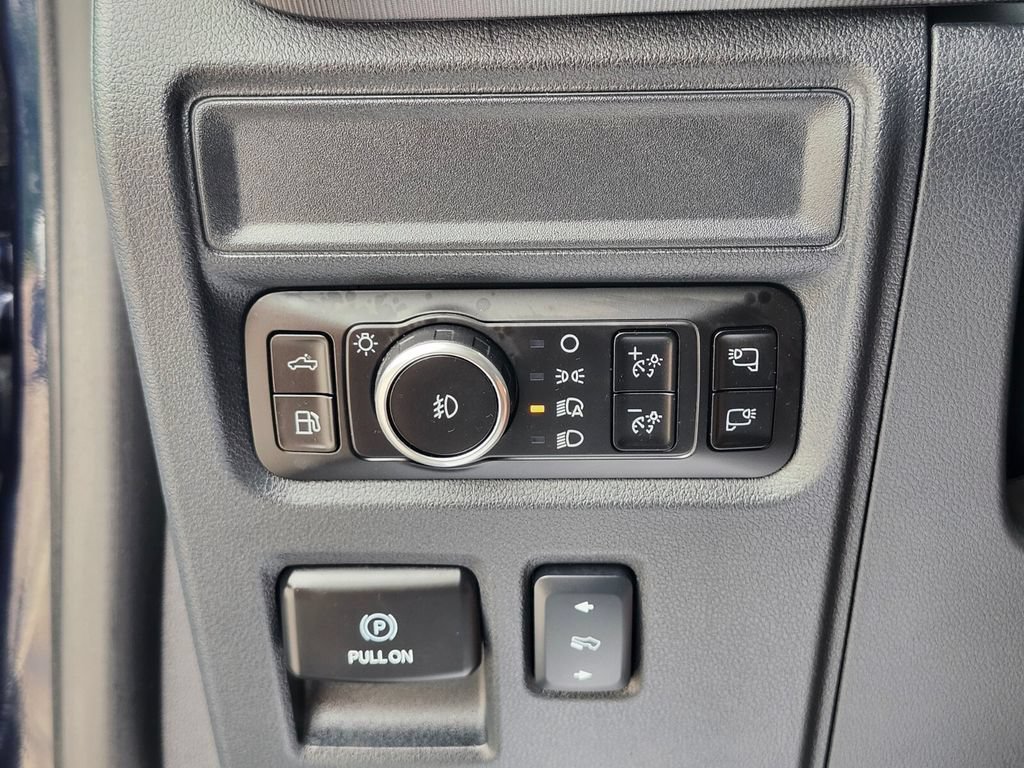 Certified 2025 Ford F150 Platinum AWD/4WD image 23