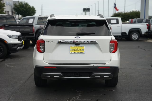 Certified 2023 Ford Explorer XLT w/ Equipment Group 202A RWD image 7