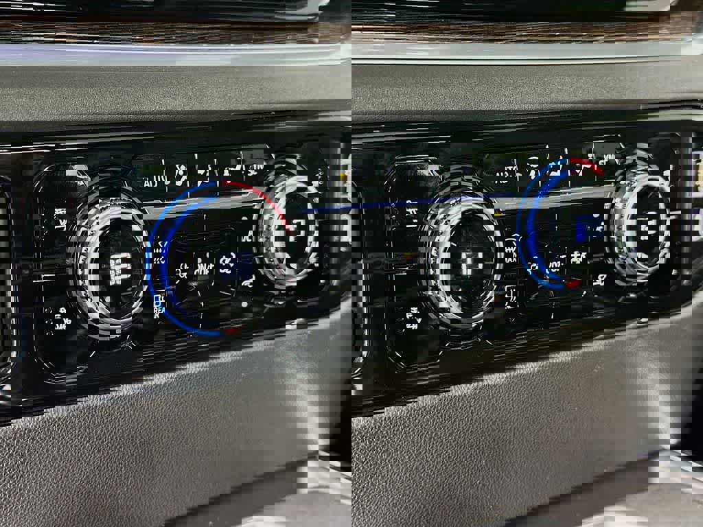 Used 2022 GMC Sierra 1500 Elevation w/ Elevation Premium Package image 21