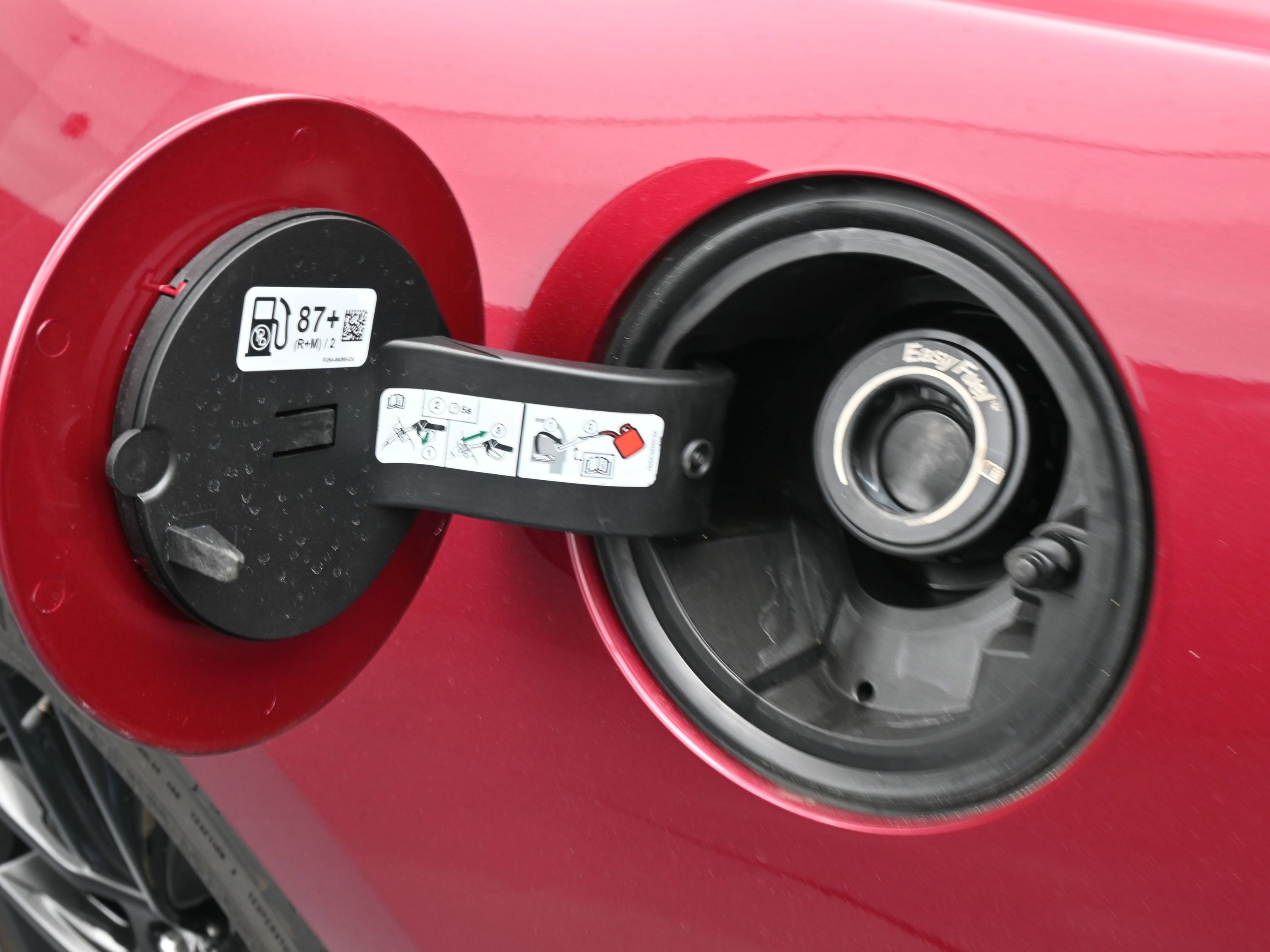 Certified 2025 Ford Mustang Premium image 28