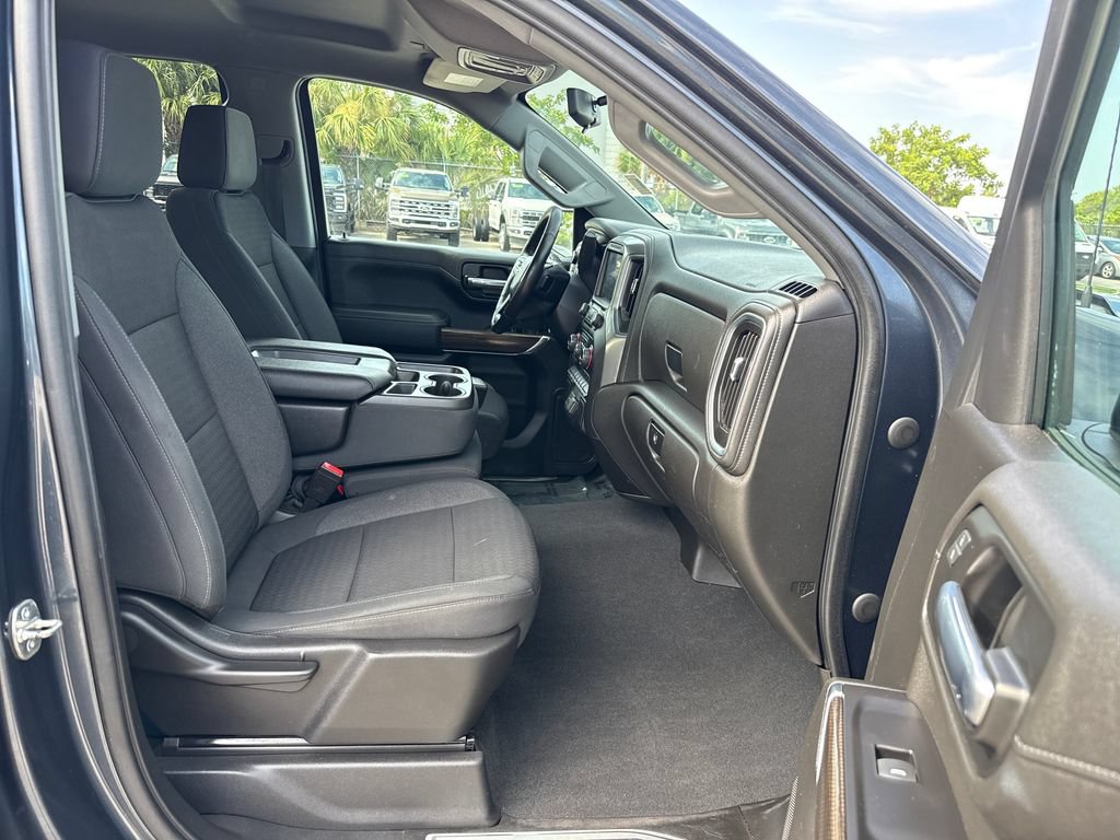 Used 2021 Chevrolet Silverado 1500 LT AWD/4WD image 25
