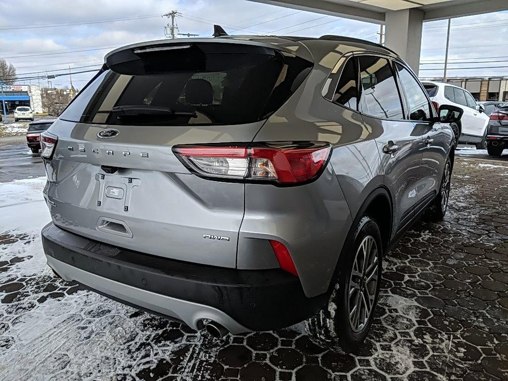Certified 2022 Ford Escape SEL image 5