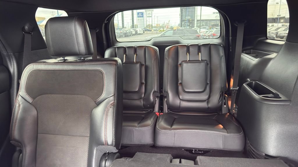 Certified 2018 Ford Explorer XLT w/ Equipment Group 202A AWD/4WD image 15