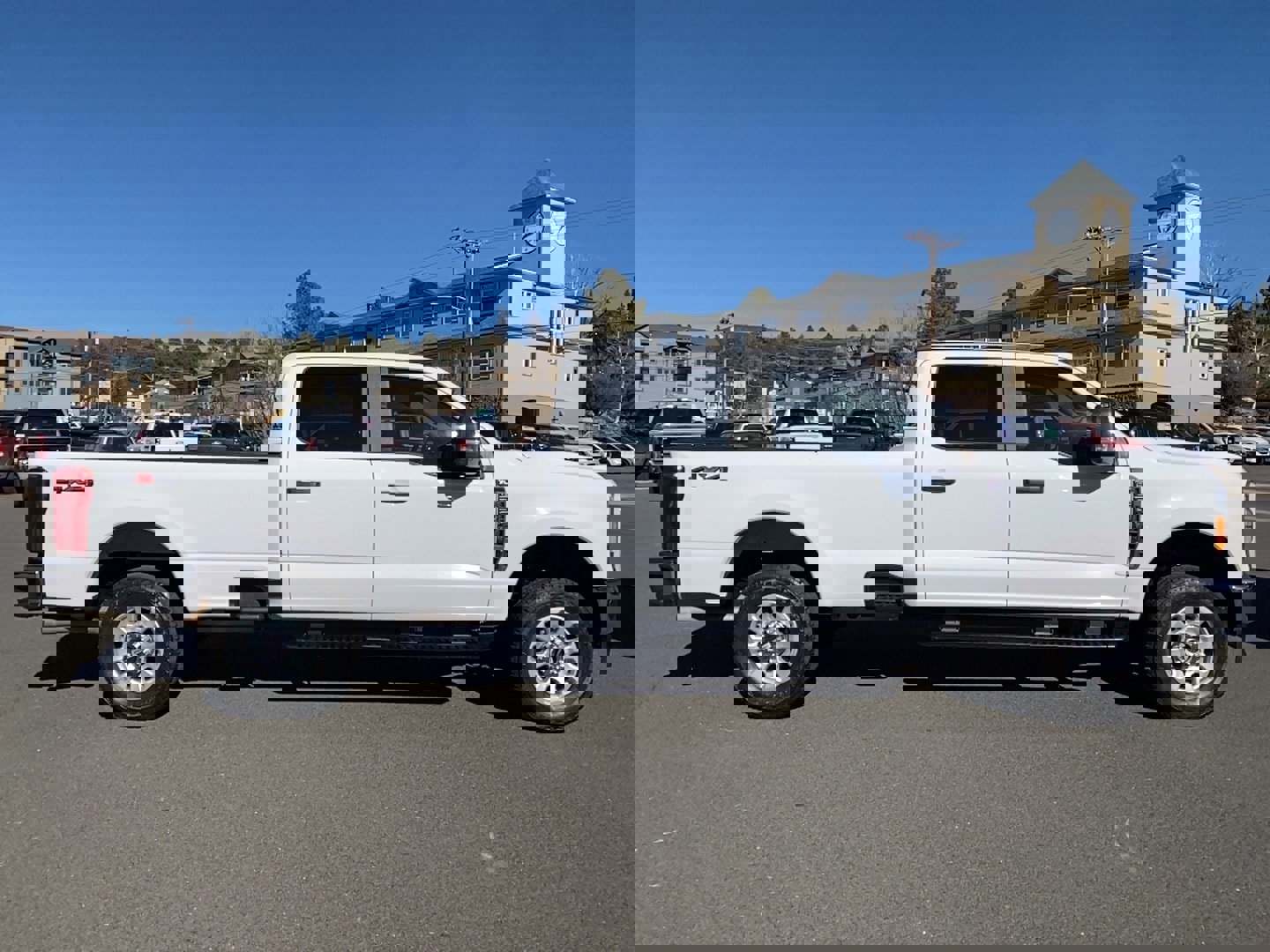 Certified 2023 Ford F250 XL w/ XL Chrome Package image 4