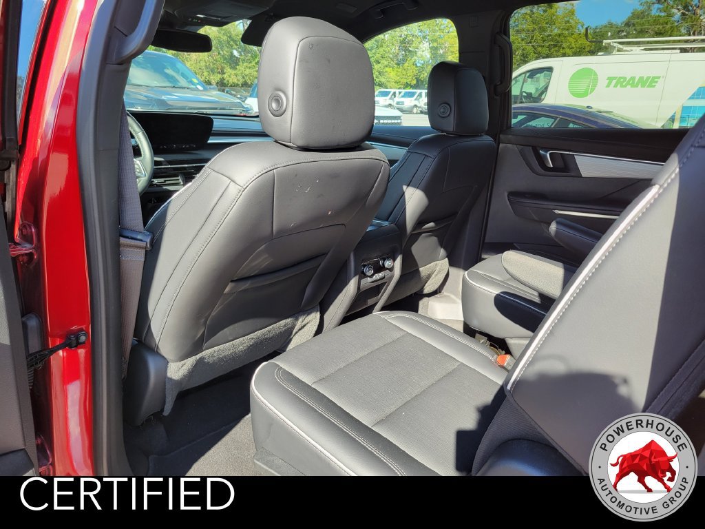 Used 2025 Buick Enclave Preferred AWD/4WD image 14