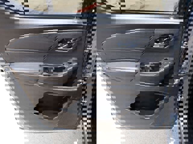 Used 2020 Chevrolet Traverse LT FWD image 22