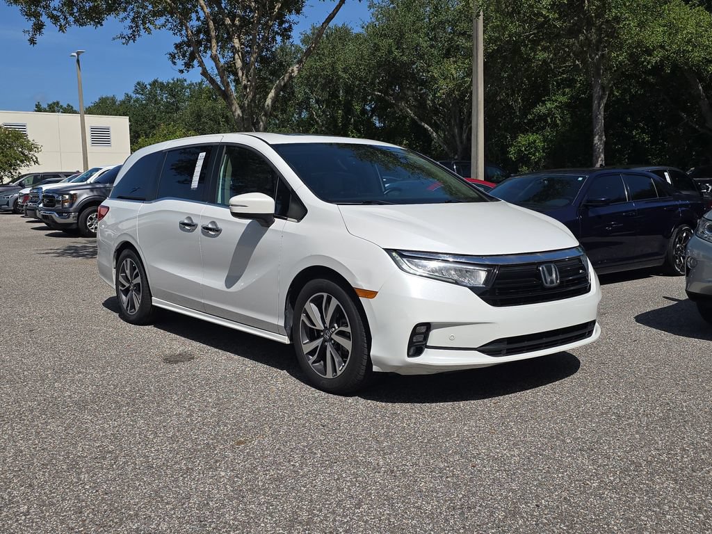 Used 2021 Honda Odyssey Touring image 2