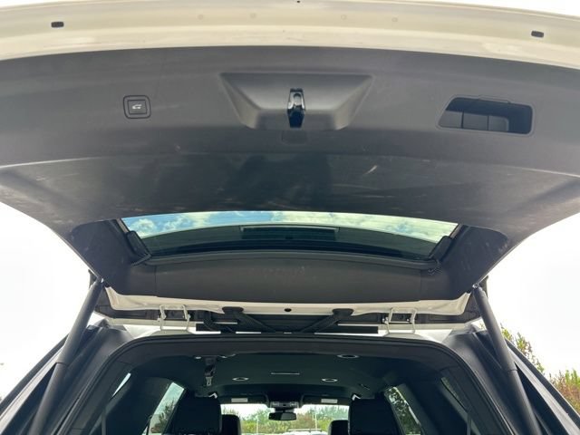Used 2023 GMC Yukon Denali AWD/4WD image 39
