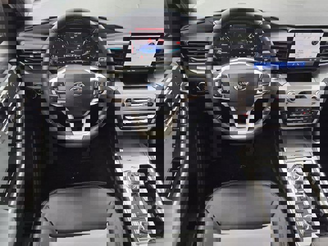 Certified 2023 Ford Explorer XLT w/ Equipment Group 202A image 8