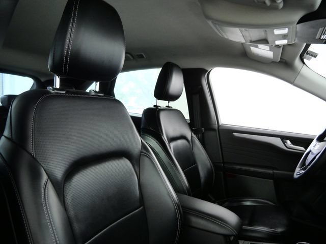 Certified 2024 Ford Escape Platinum AWD/4WD image 11