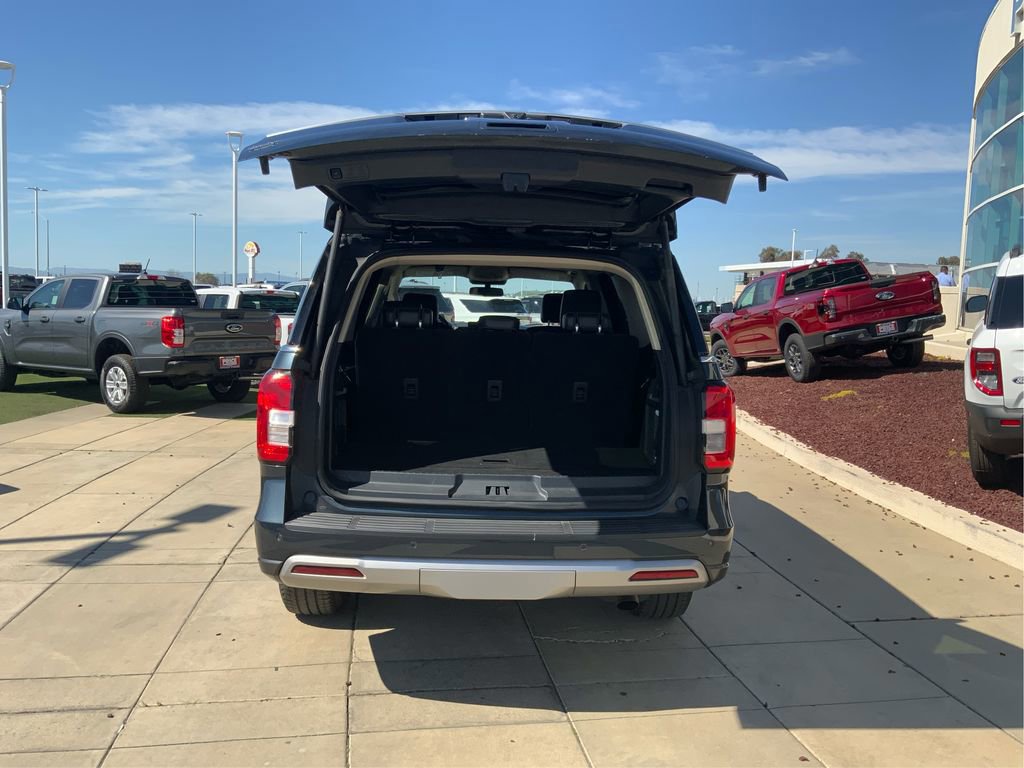 Certified 2023 Ford Expedition XLT image 14