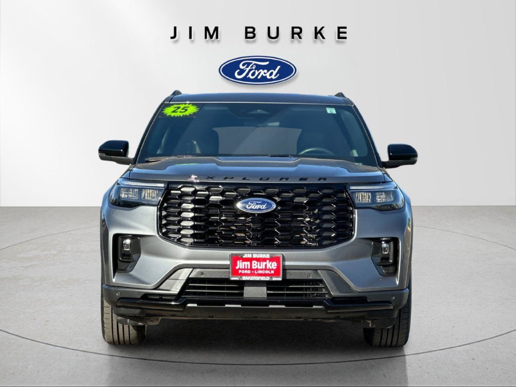 Certified 2025 Ford Explorer ST-Line AWD/4WD image 8