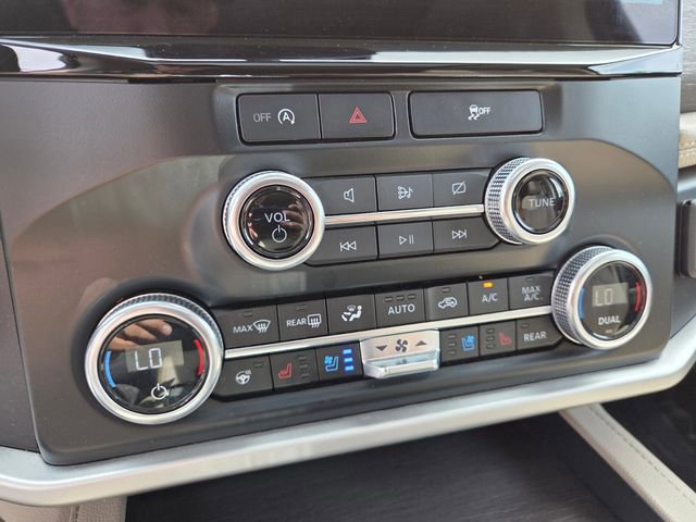 Certified 2024 Ford Expedition Limited image 30