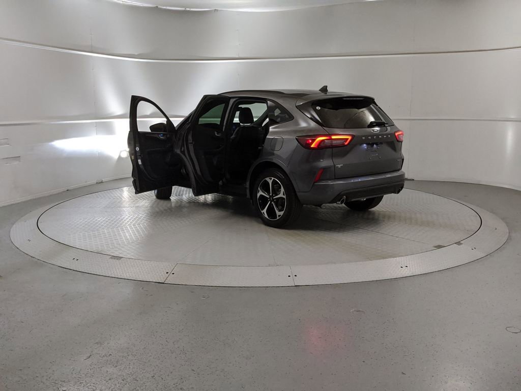 Certified 2024 Ford Escape ST-Line Elite image 10