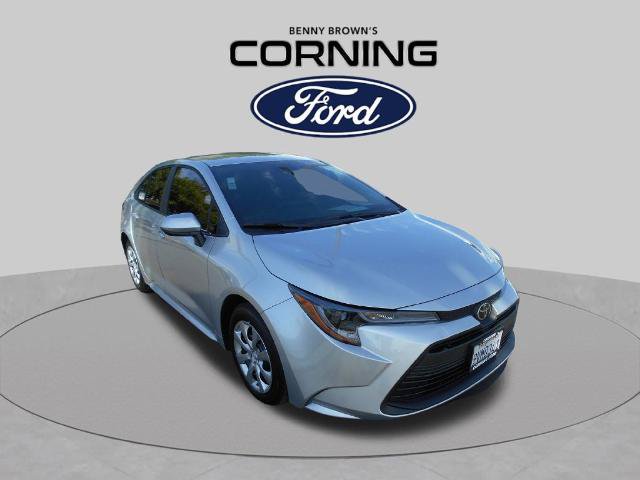 Used 2025 Toyota Corolla LE FWD image 6