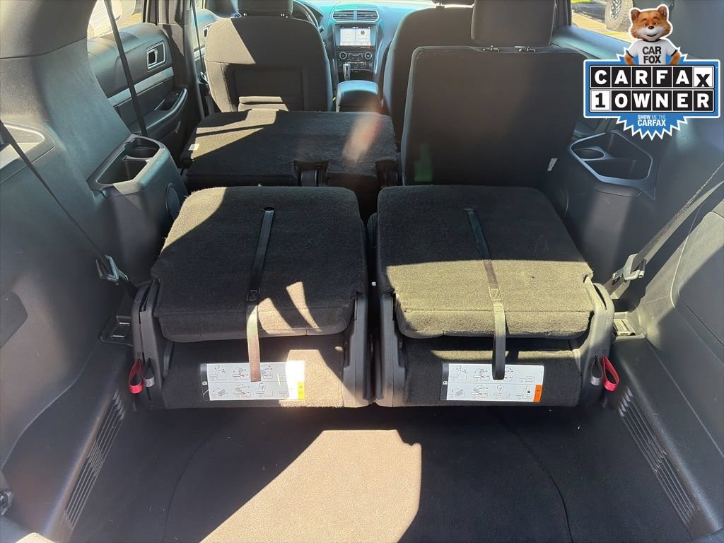 Certified 2017 Ford Explorer XLT w/ Equipment Group 201A FWD image 35