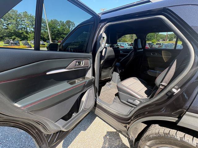 Certified 2025 Ford Explorer ST-Line AWD/4WD image 28