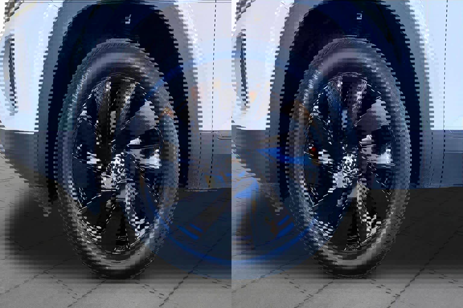 Used 2024 Volkswagen Atlas SE FWD image 13