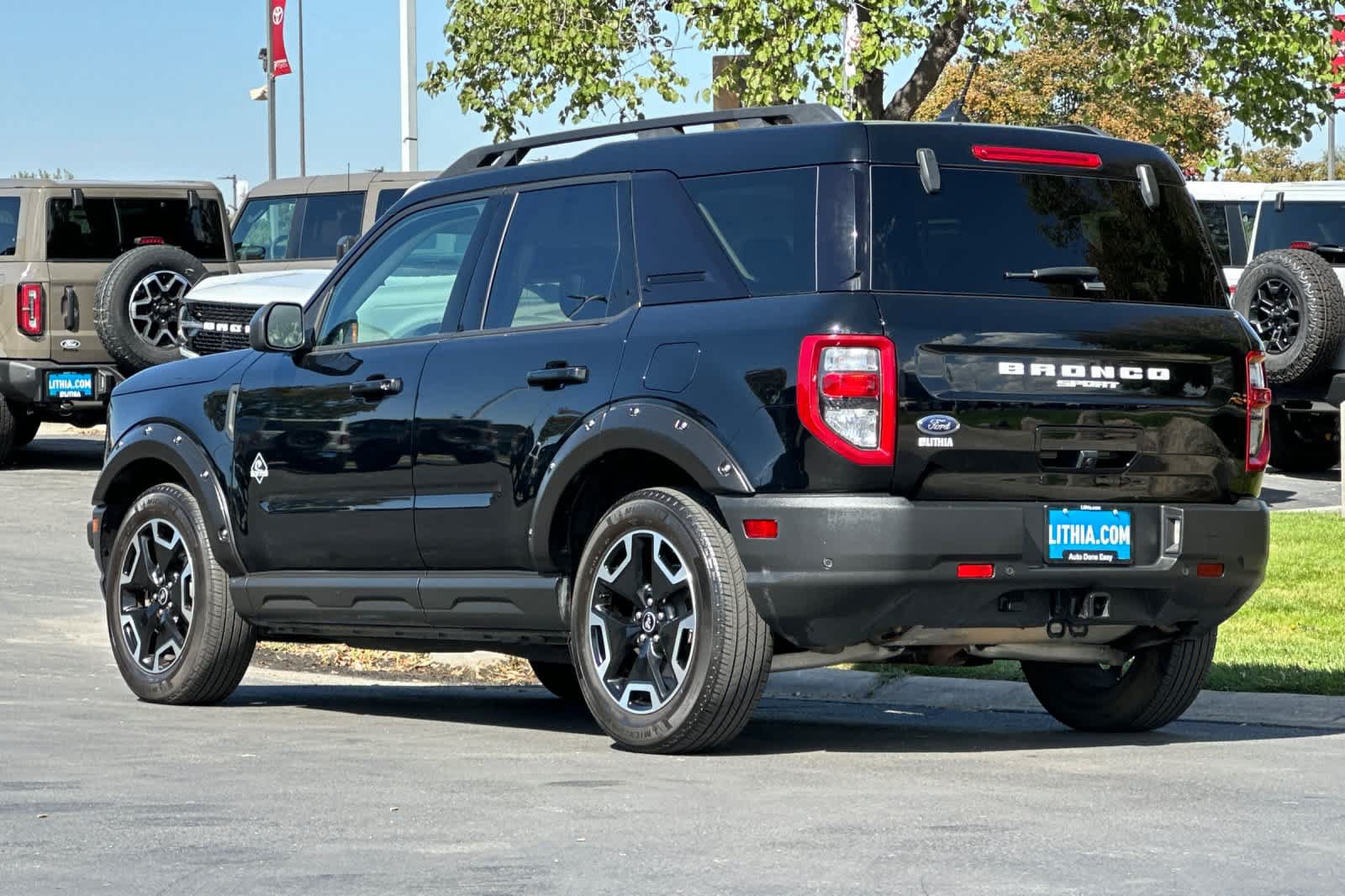 Certified 2022 Ford Bronco Sport Outer Banks w/ Tech Package AWD/4WD image 6