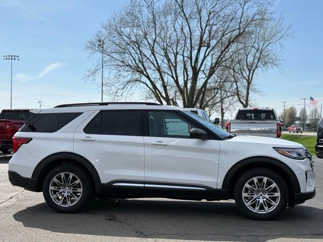 Certified 2025 Ford Explorer Active w/ Active Comfort Package AWD/4WD image 40
