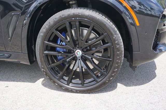 Used 2023 BMW X5 M50i w/ Executive Package AWD/4WD image 17
