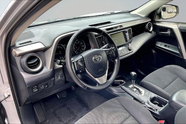 Used 2018 Toyota RAV4 XLE w/ Convenience Package AWD/4WD image 14