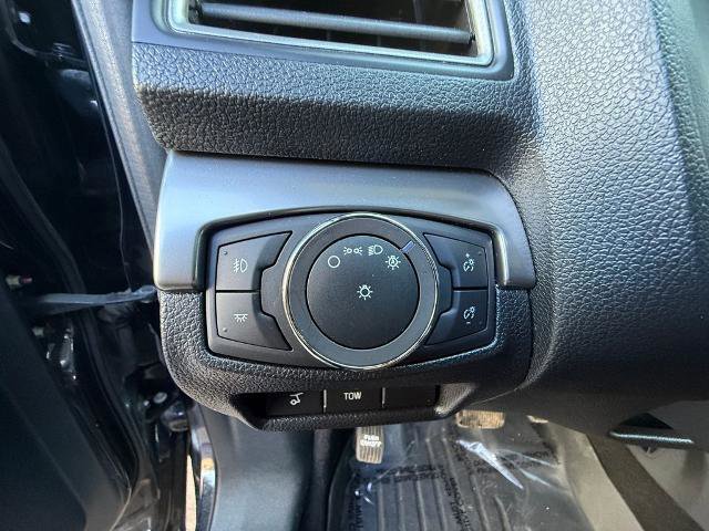 Certified 2019 Ford Explorer XLT w/ Equipment Group 202A image 34