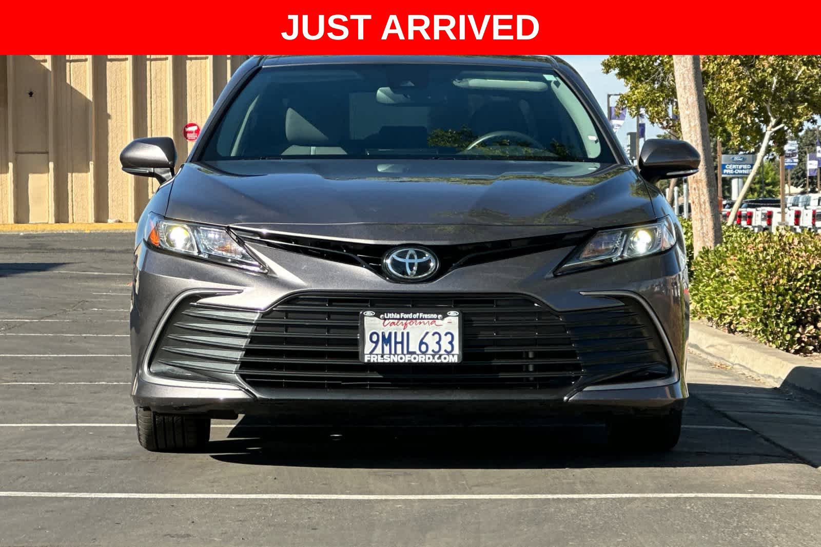 Used 2024 Toyota Camry LE w/ Convenience Package FWD image 11