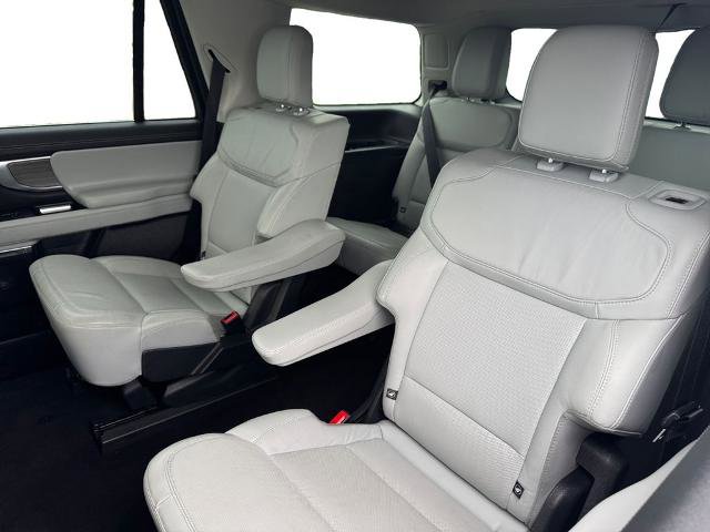 Certified 2025 Ford Expedition Platinum AWD/4WD image 13
