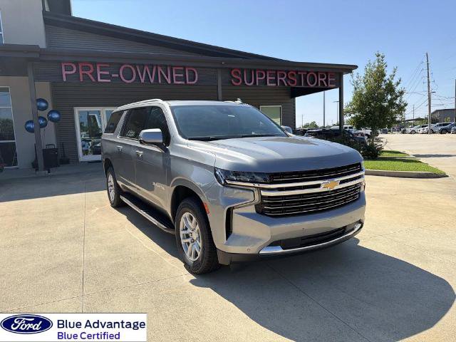 Used 2023 Chevrolet Suburban LT w/ Luxury Package