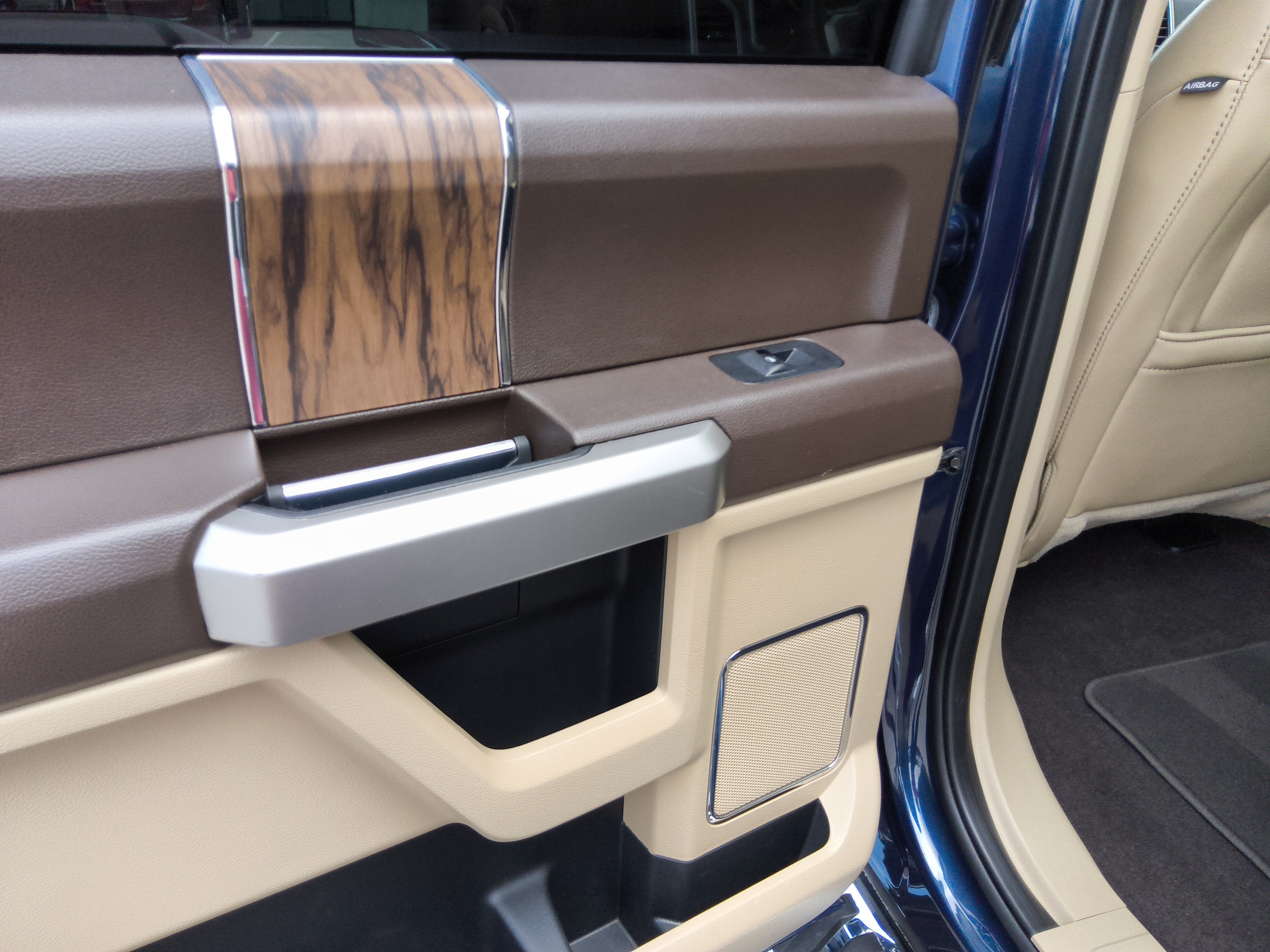Certified 2019 Ford F150 Lariat w/ Equipment Group 502A Luxury AWD/4WD image 16