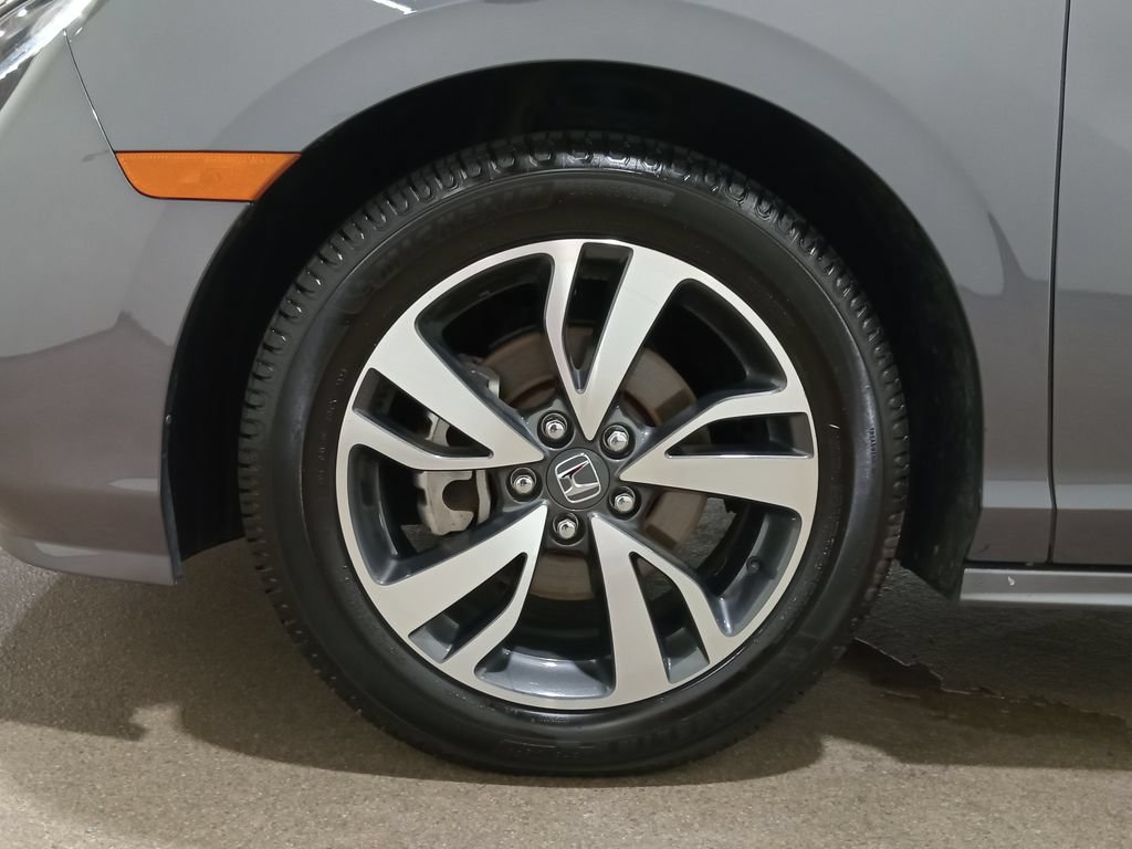 Used 2024 Honda Odyssey Touring image 12
