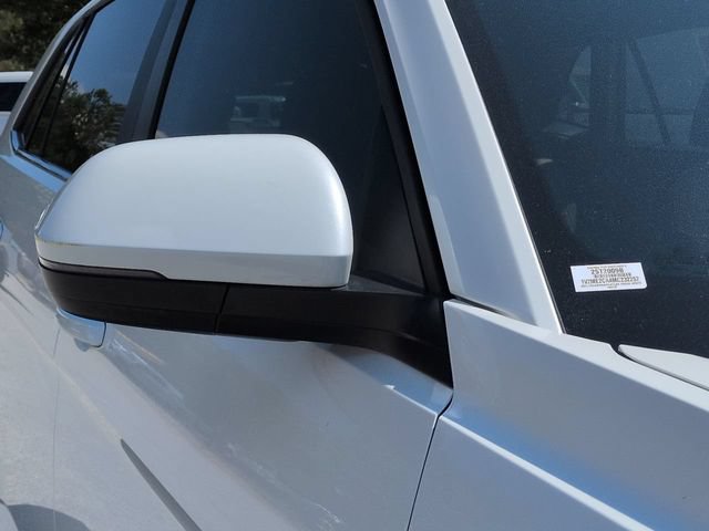 Used 2021 Volkswagen Atlas Cross Sport SE w/ V6 Towing Package FWD image 13
