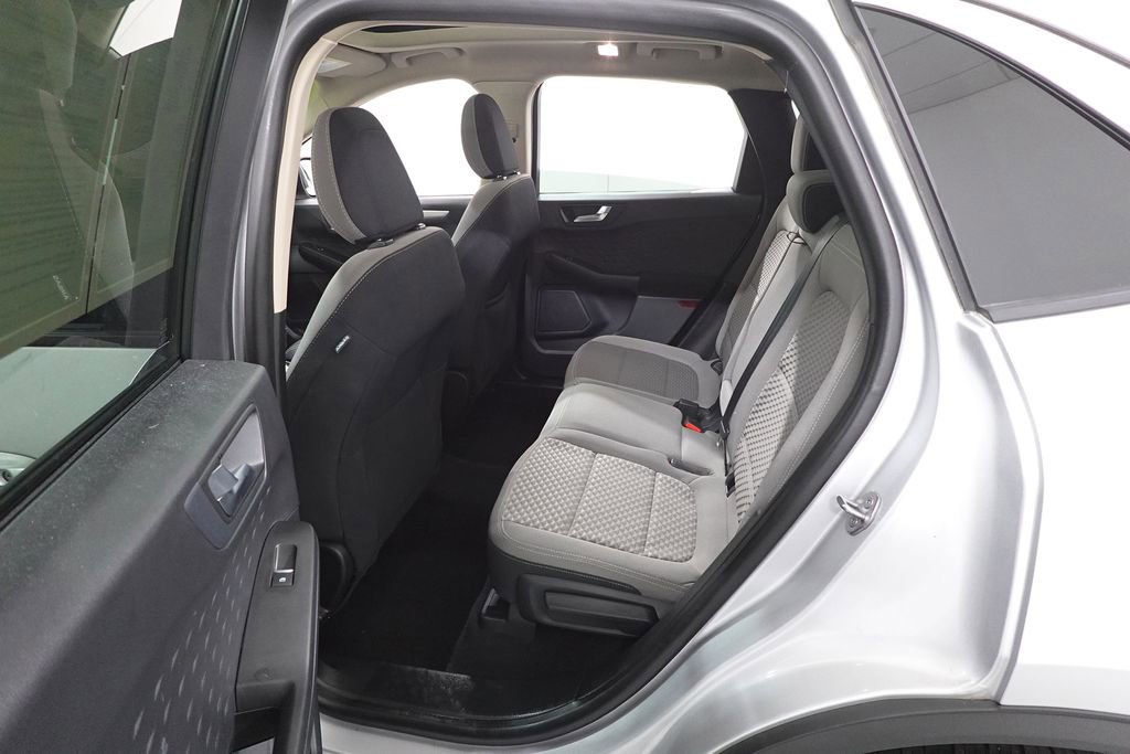 Certified 2020 Ford Escape SE image 24