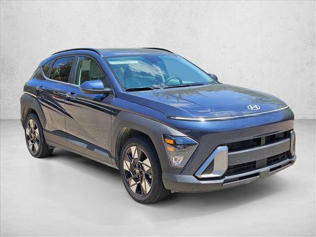 Used 2025 Hyundai Kona SEL FWD image 3