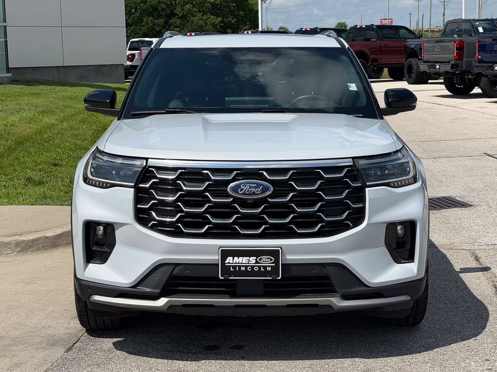 Certified 2025 Ford Explorer Platinum w/ LUX Leather Package AWD/4WD image 8