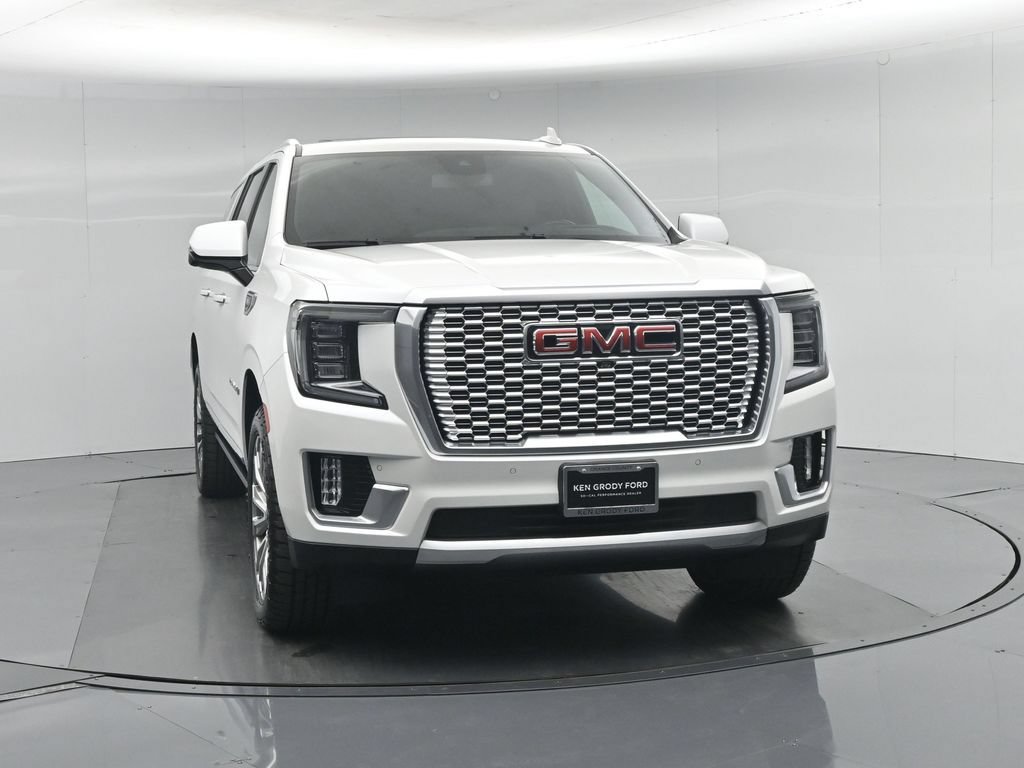 Used 2023 GMC Yukon XL Denali AWD/4WD image 56