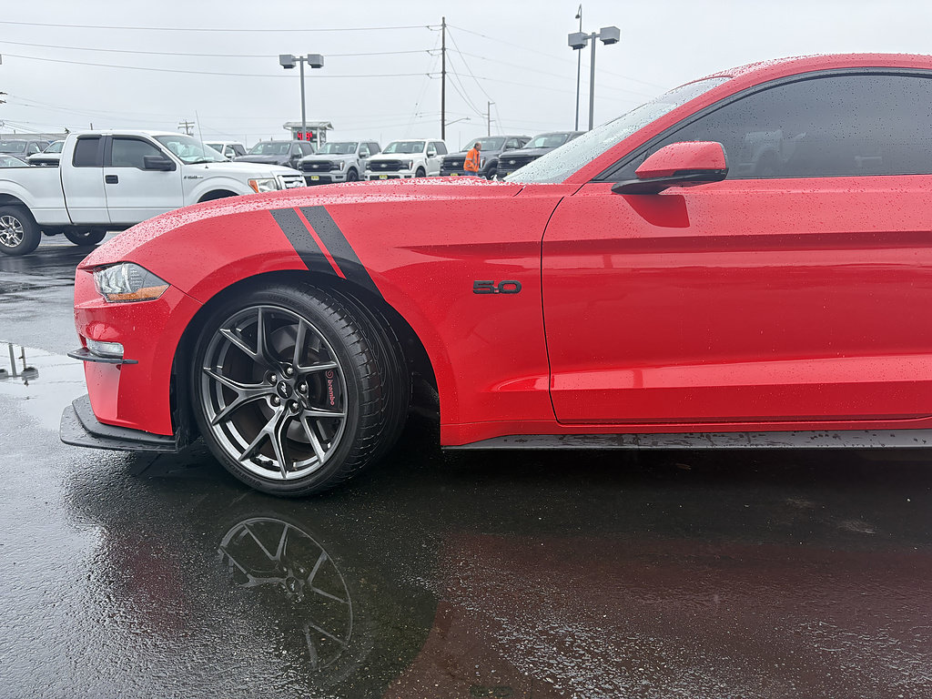 Certified 2019 Ford Mustang GT Premium w/ Performance Package - Level 2 RWD image 11