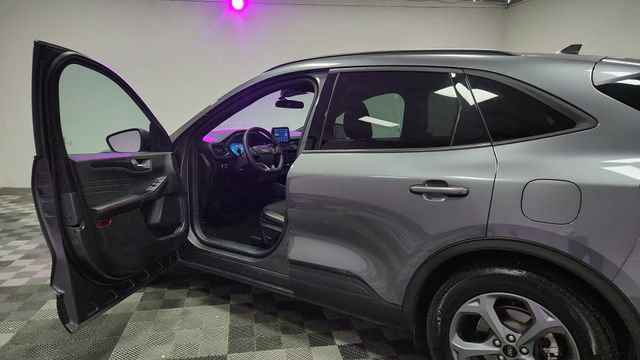 Certified 2025 Ford Escape ST-Line FWD image 15