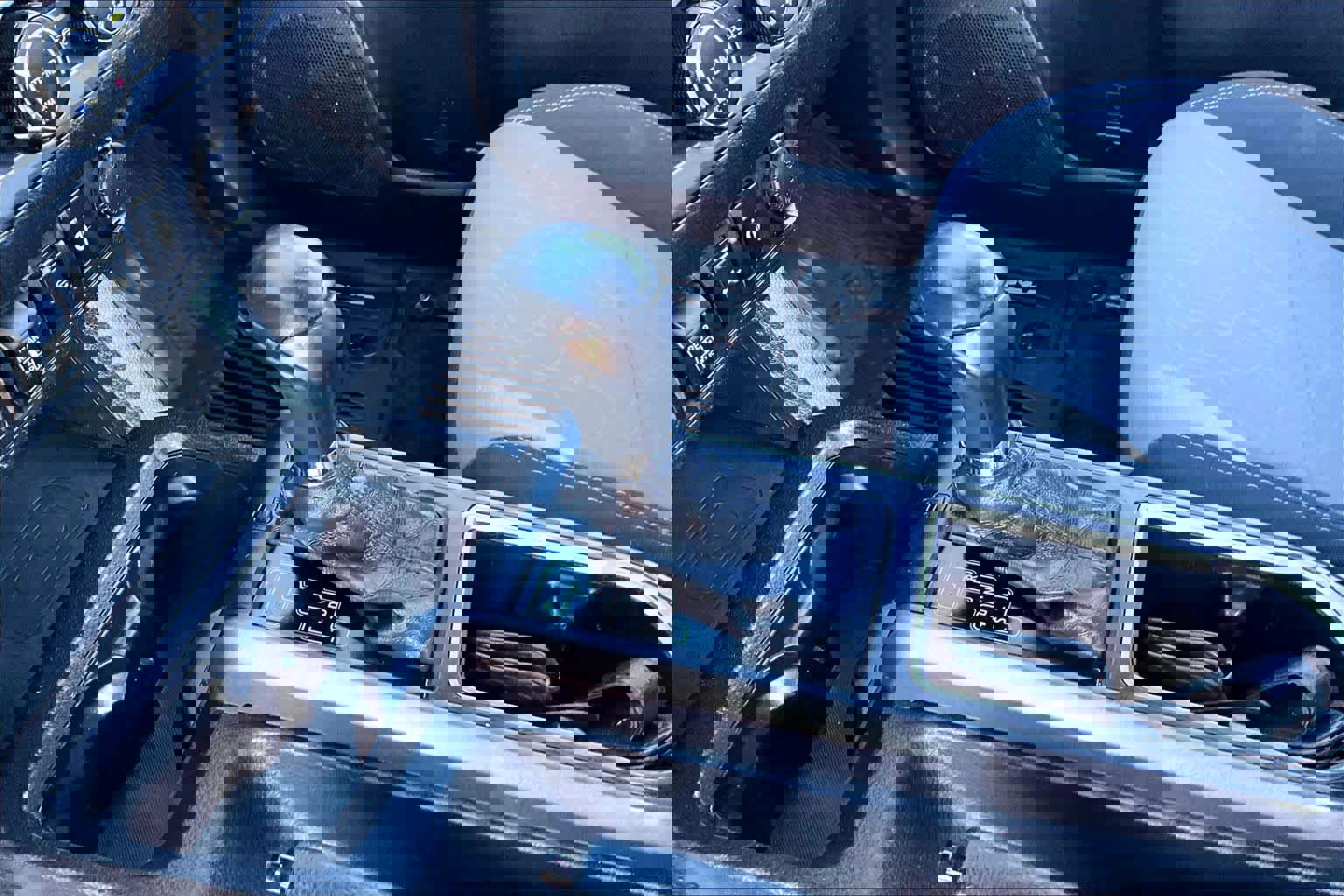 Used 2020 Toyota Tacoma TRD Off-Road AWD/4WD image 15