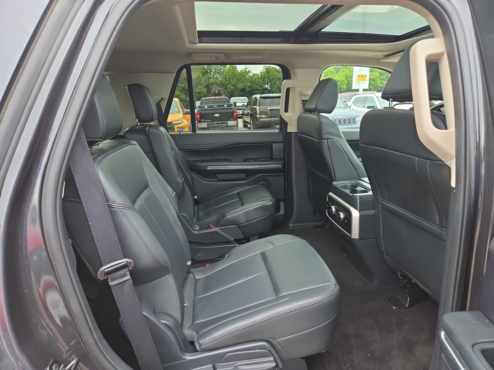Certified 2023 Ford Expedition XLT AWD/4WD image 15