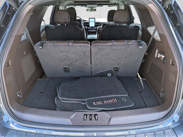 Certified 2022 Ford Explorer King Ranch w/ Premium Technology Package AWD/4WD image 13