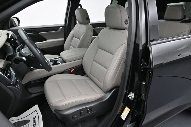 Used 2024 GMC Acadia Elevation FWD image 11