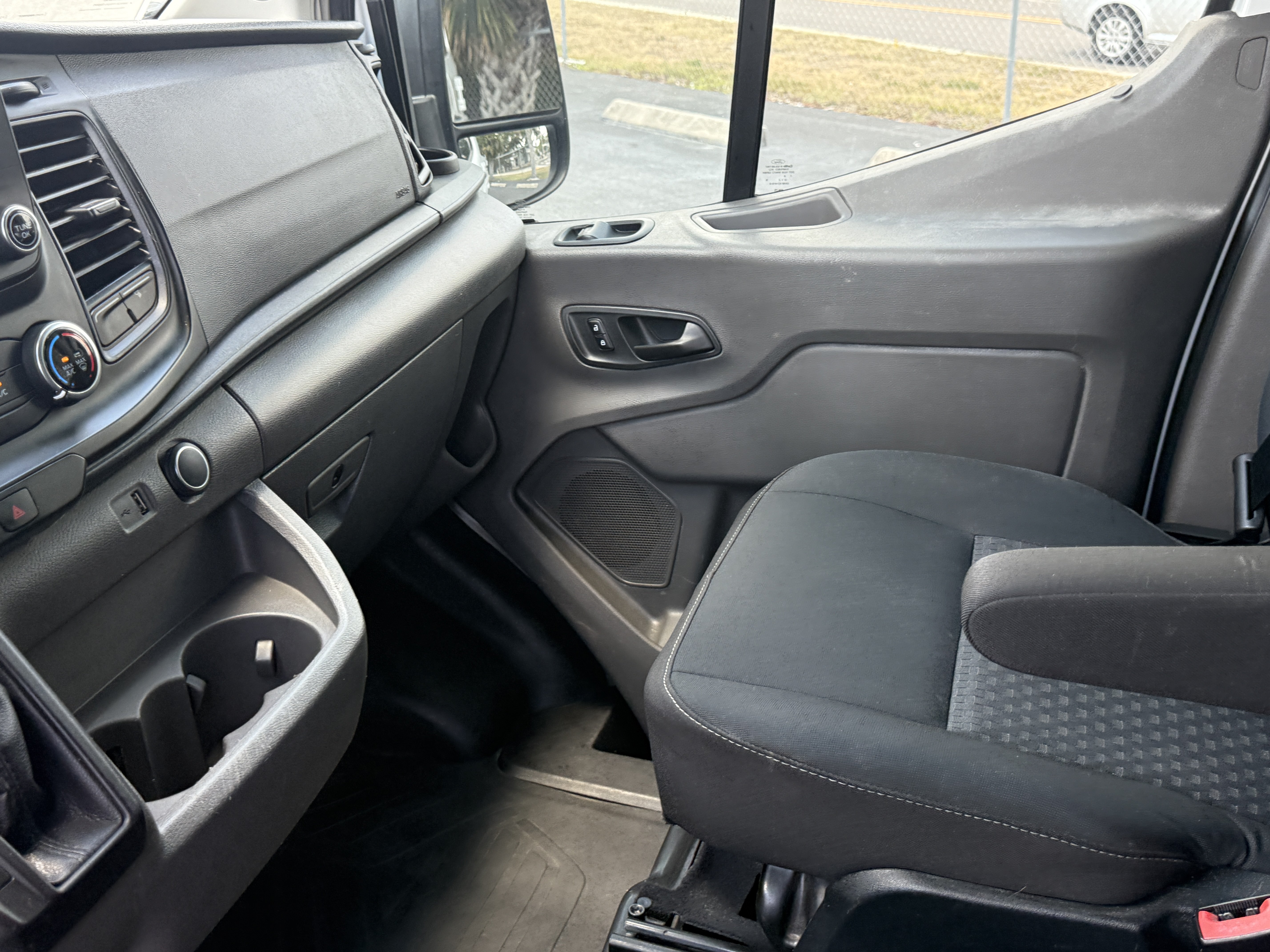 Certified 2021 Ford Transit 250 Low Roof w/ Exterior Upgrade Package RWD image 13