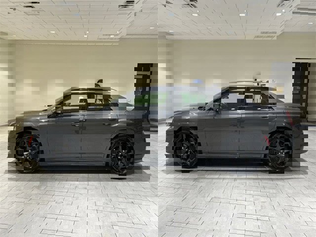 Used 2022 Chrysler 300 Touring L image 6